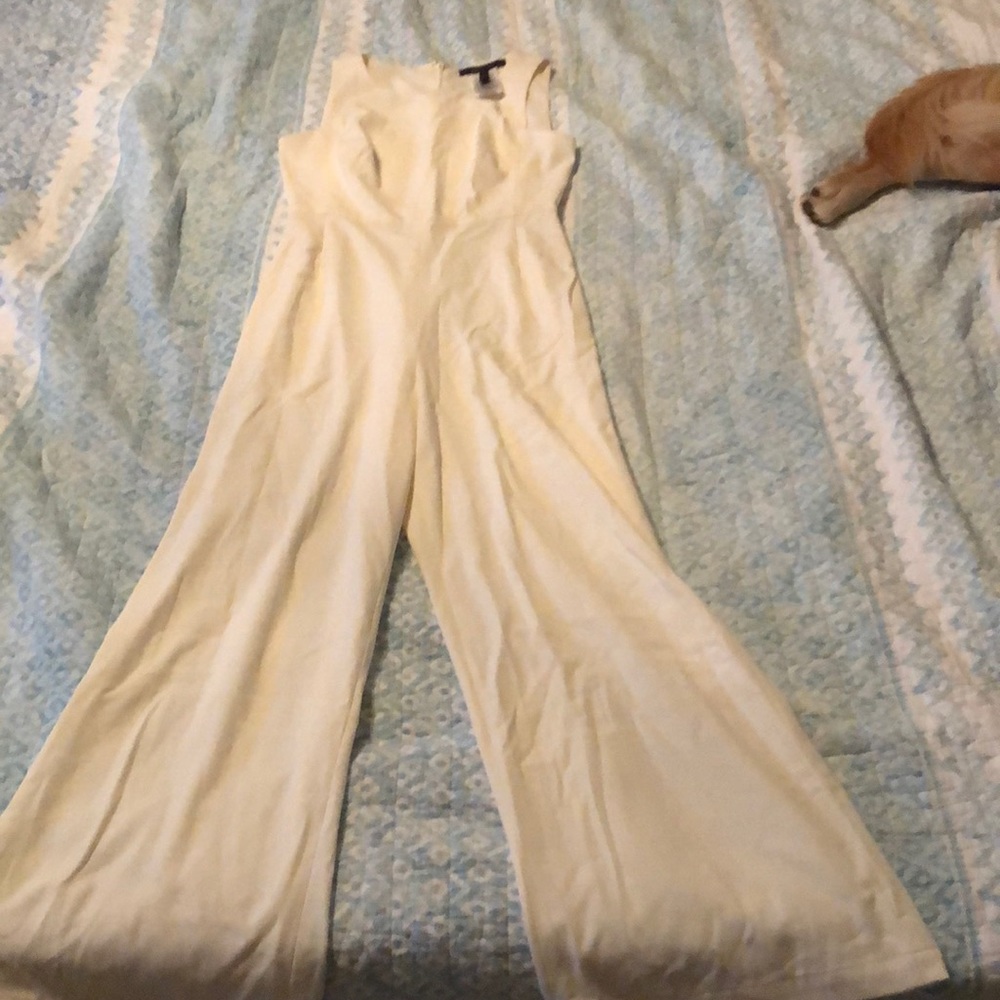 BCBG- PANT SUIT!! I love this! Slightly used!
